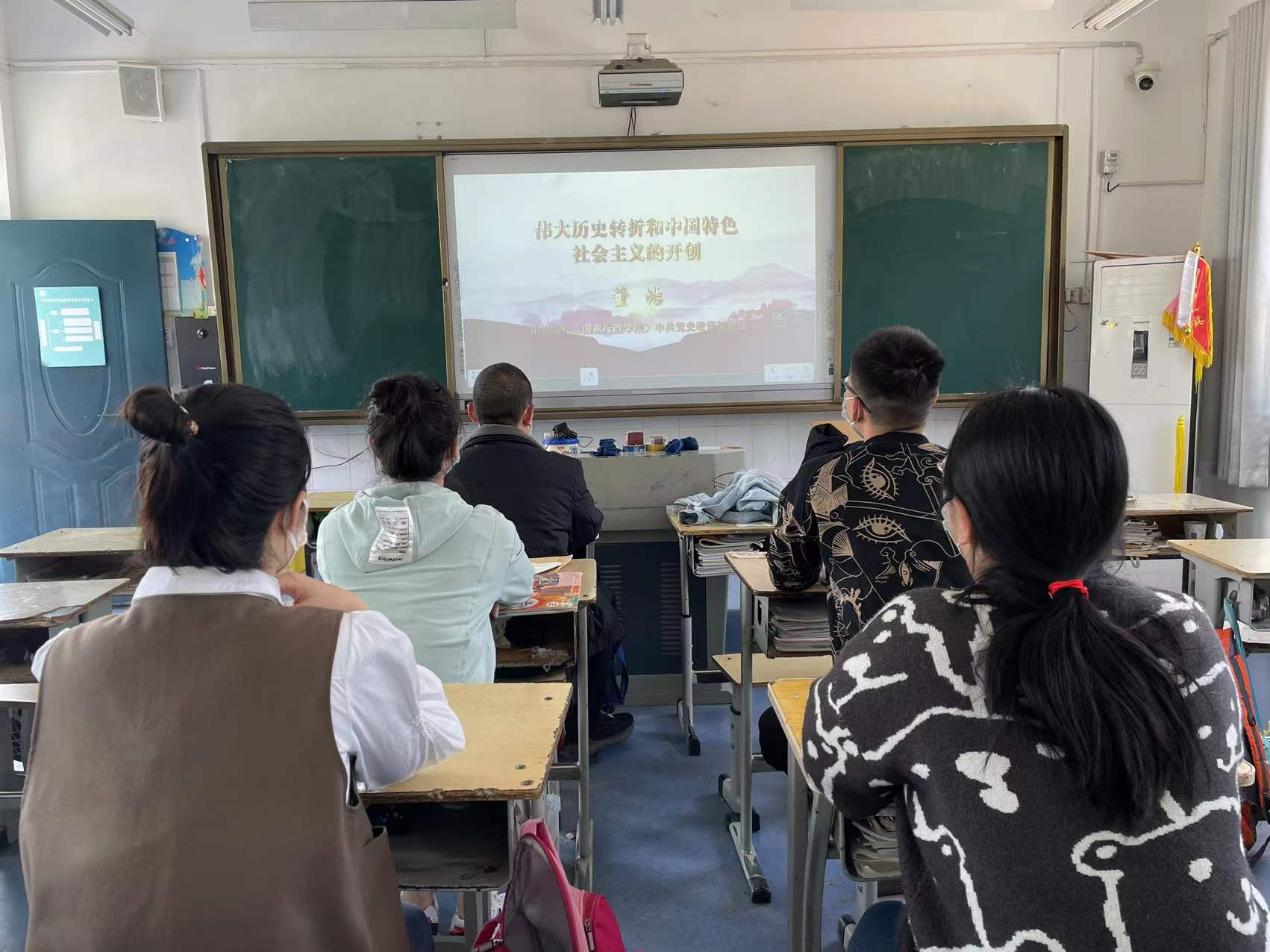 郑州市管城区毕河小学进行党史学习教育