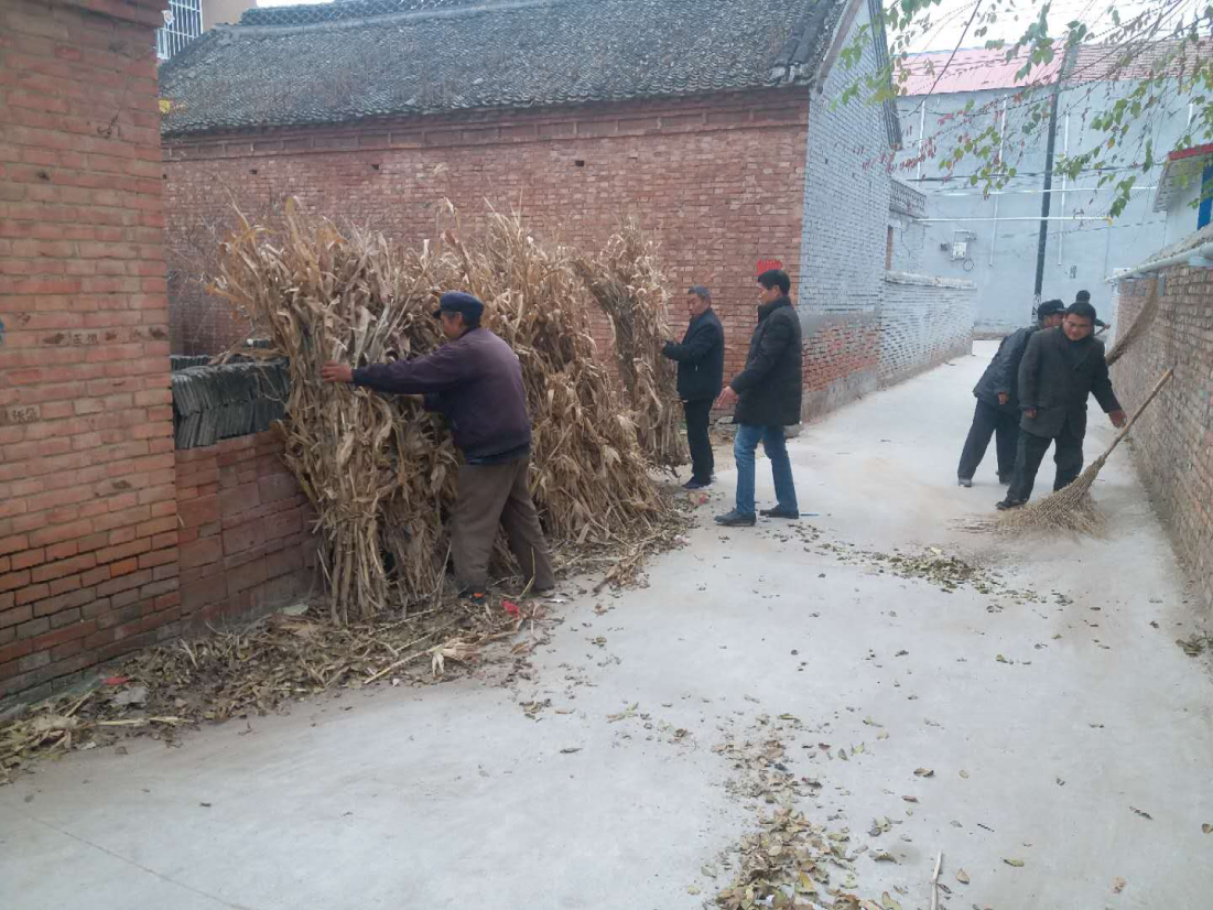 南彰镇王茂店村清洁行动前,后对比照片