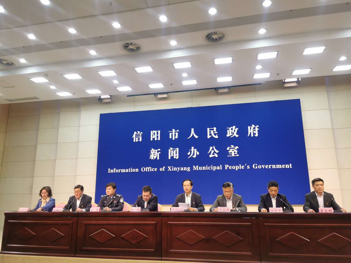 『信阳』官方发布！8名发热乘客在信阳机场下机，核酸检测结果公布！