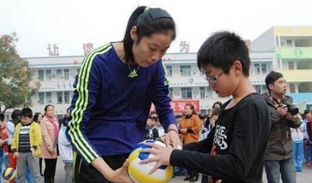 [朱婷]26岁朱婷为因何获得“中国青年五四奖章”？