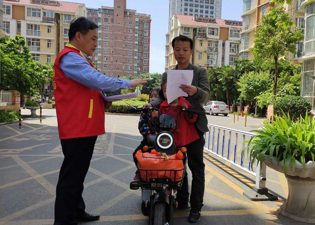 「疫情」开学在即防疫宣传更走心，漯河小学印制自编童谣提醒学生和家长