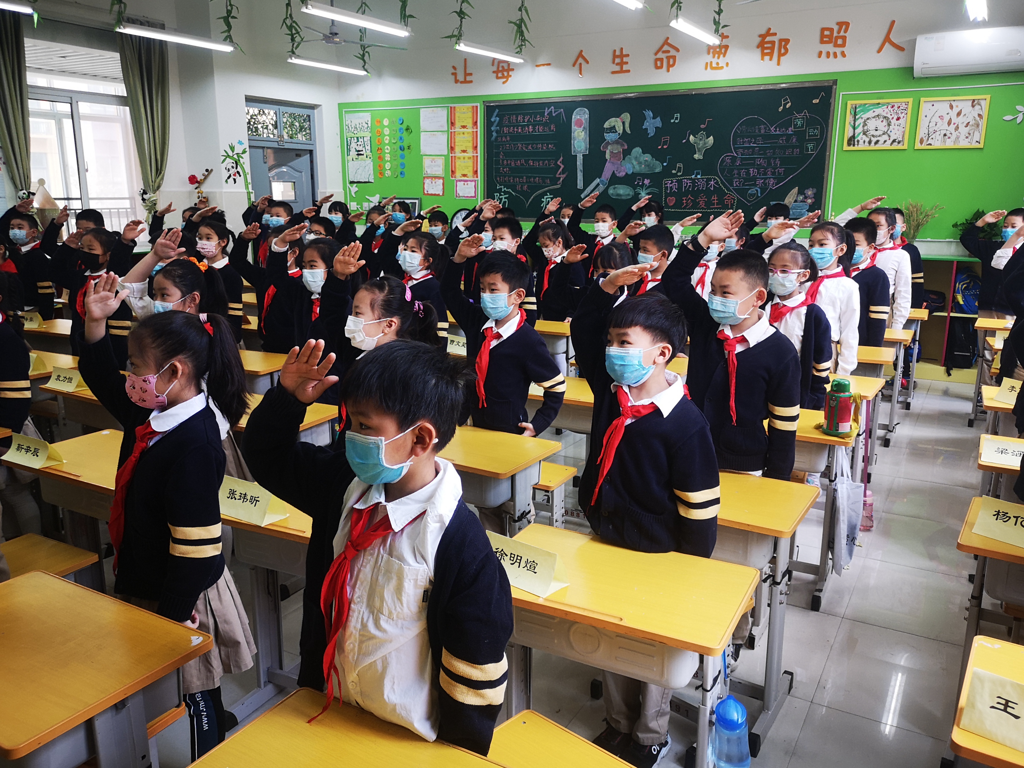 小学复学第一天,第一课,第一餐,郑州高新区这样做