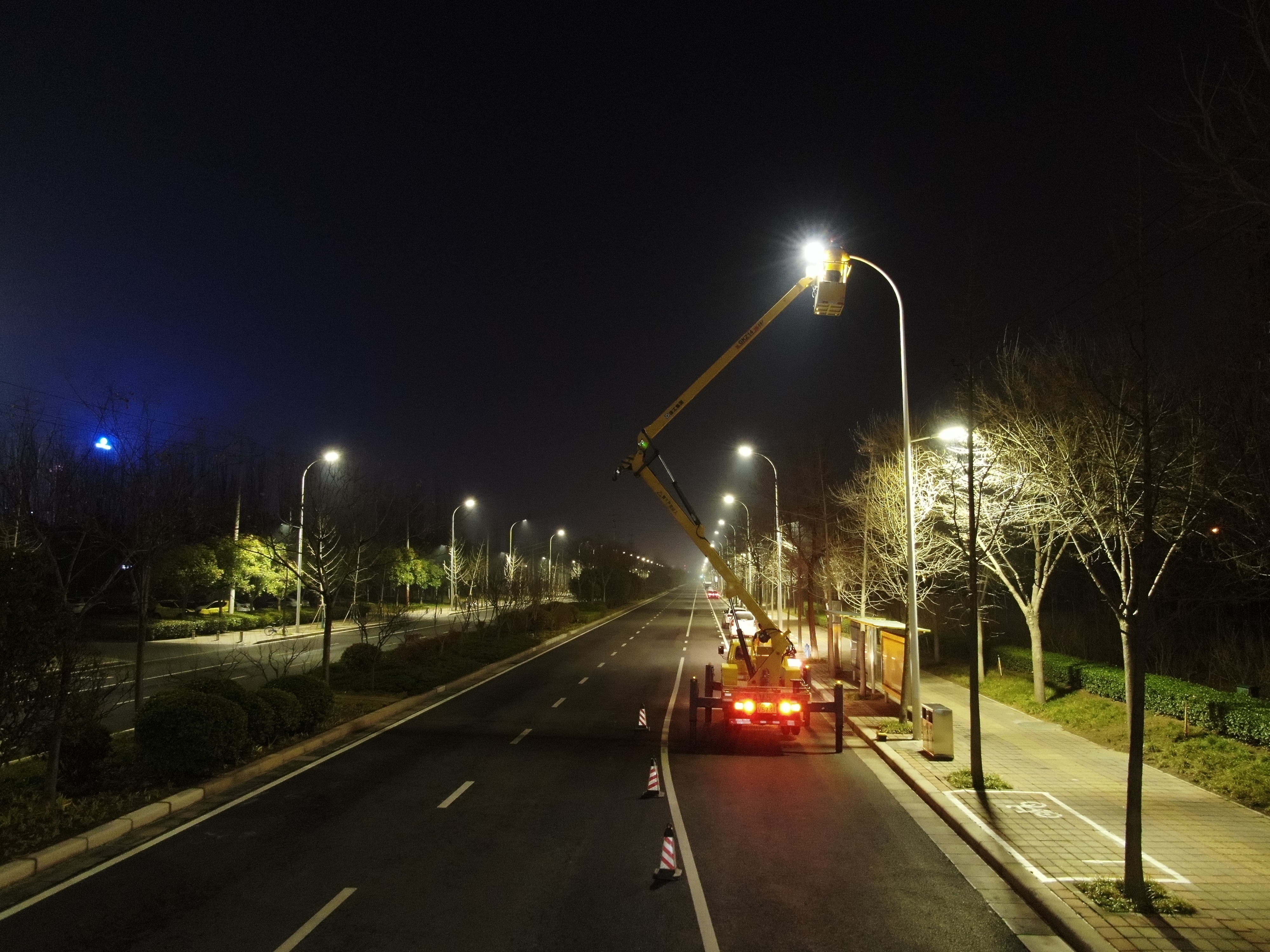 路灯|路灯大体检 扮靓夜郑州