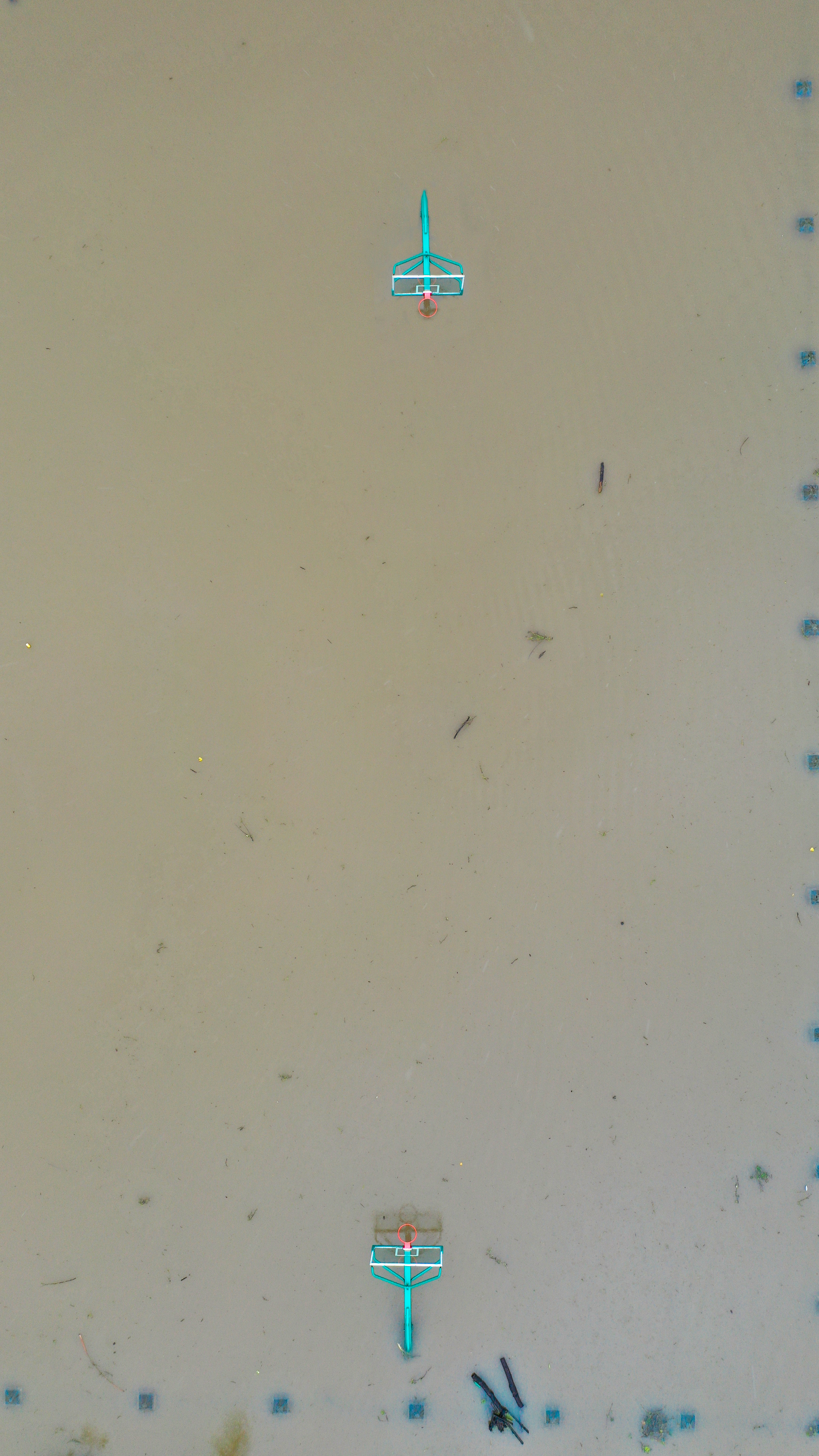 篮球架|探访淮河蒙洼蓄洪区深处：篮球架“漂”水上