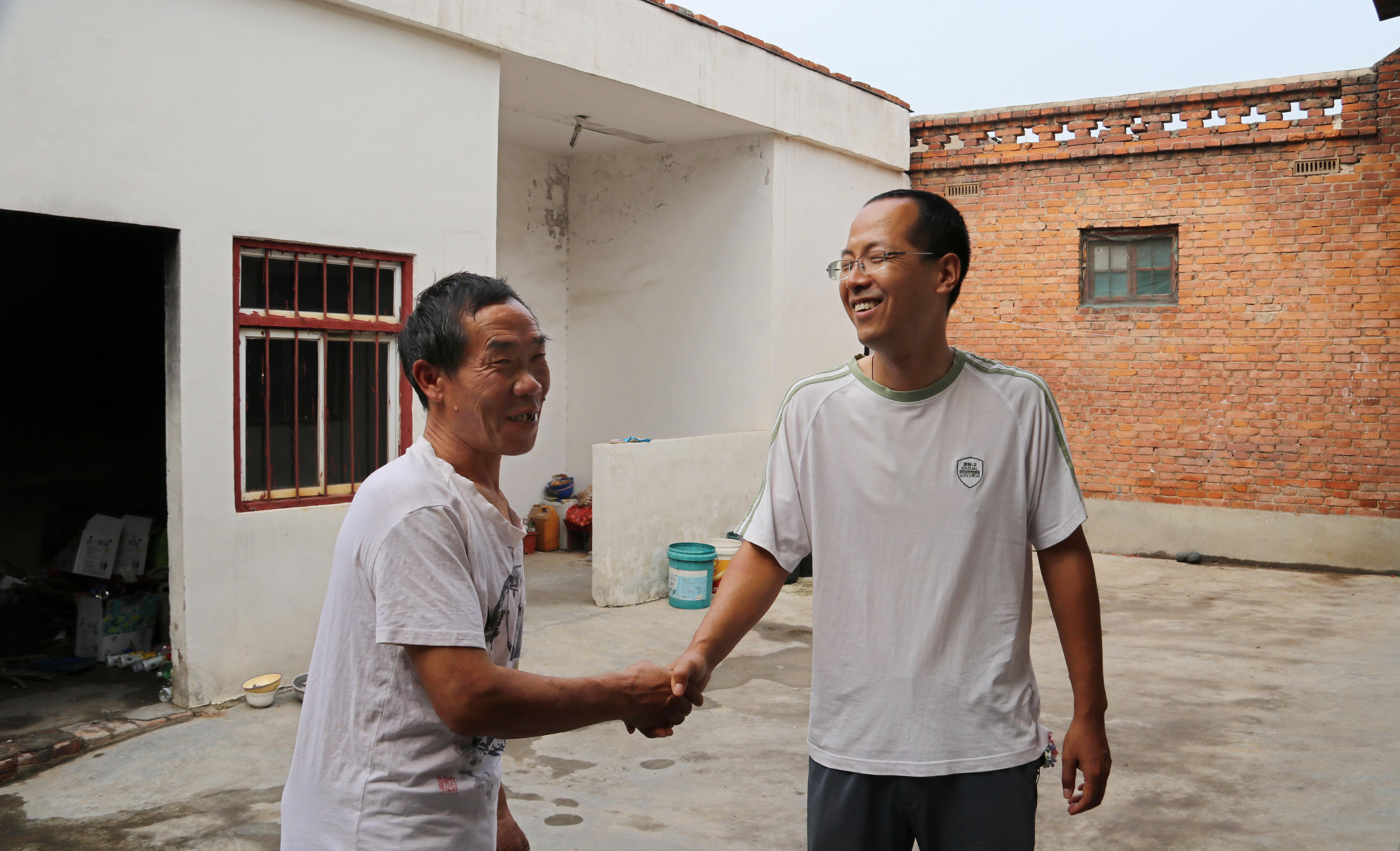 求职|暖心！济源一驻村书记当“红娘” 帮贫困户在家门口找工作