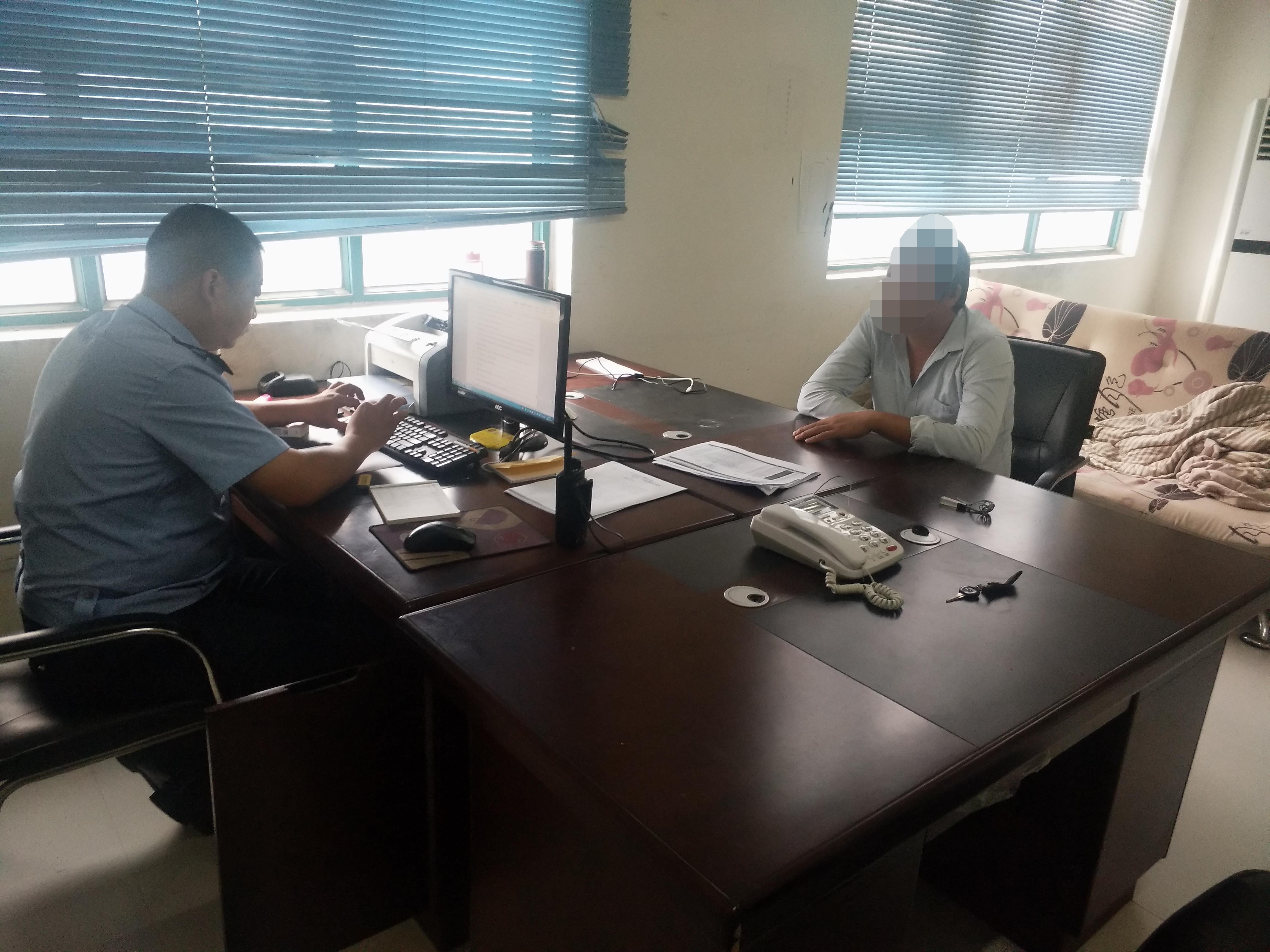 面包车|开报废面包车上路行驶，罚款+吊销驾照