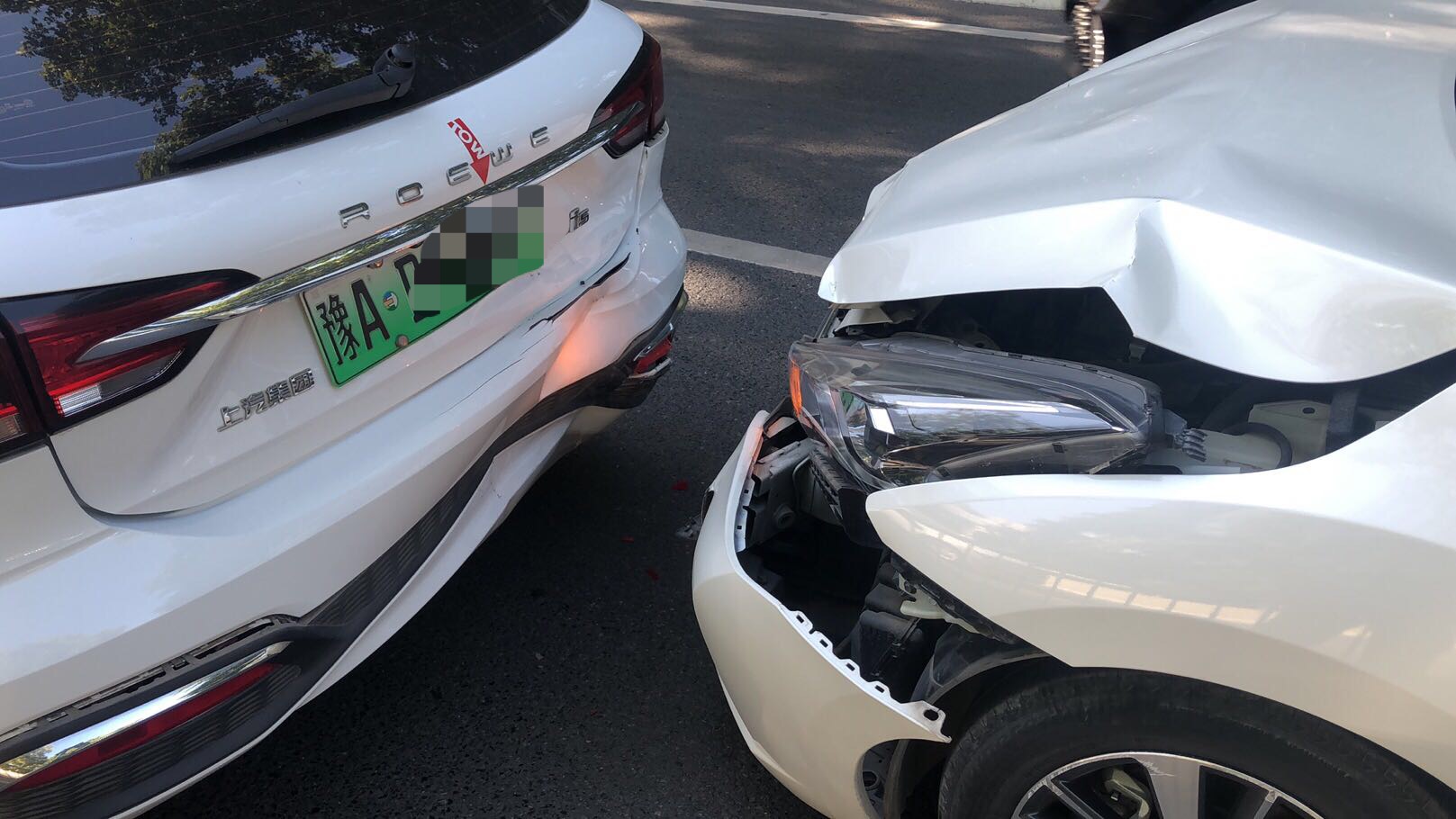 10分钟3起追尾最近郑州四桥一路事故增多原因都在这儿