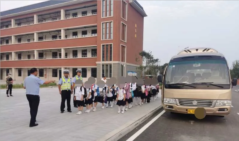 法制|漯河9月连查两辆黑校车，被罚万元！