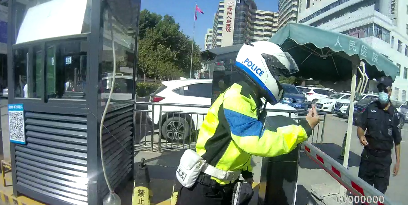 郑州交通|点赞！郑州铁骑警护送脑溢血病患，沿途车辆纷纷让出“生命通道”