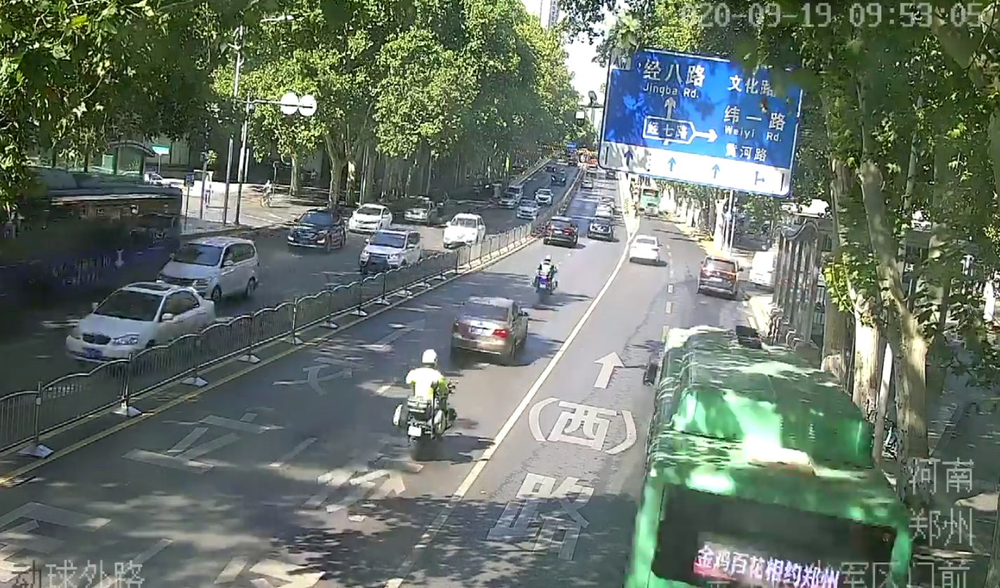 郑州交通|点赞！郑州铁骑警护送脑溢血病患，沿途车辆纷纷让出“生命通道”