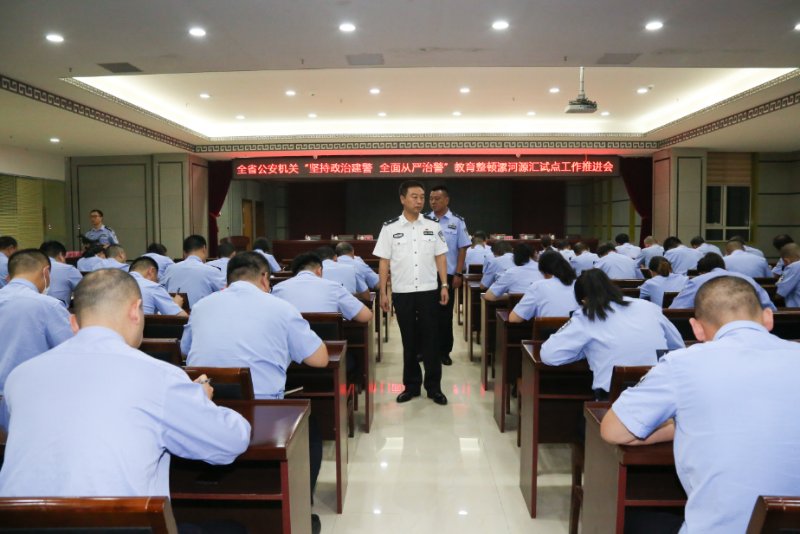 教育|会场突击变“考场”？漯河这场考试考得民警直“冒汗”！