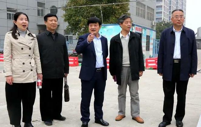 |近10年58人被录取，漯河高中获“清华大学优质生源中学”匾牌