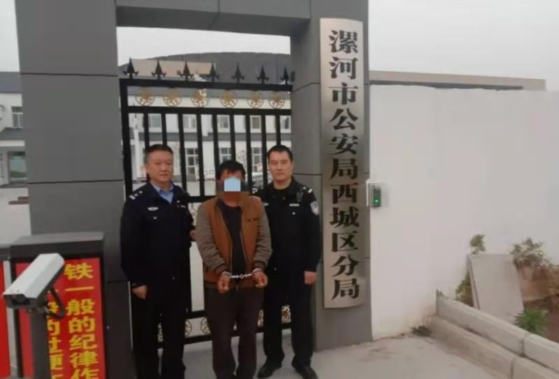 |男子偷狗吃还暴力袭警，现已被行拘