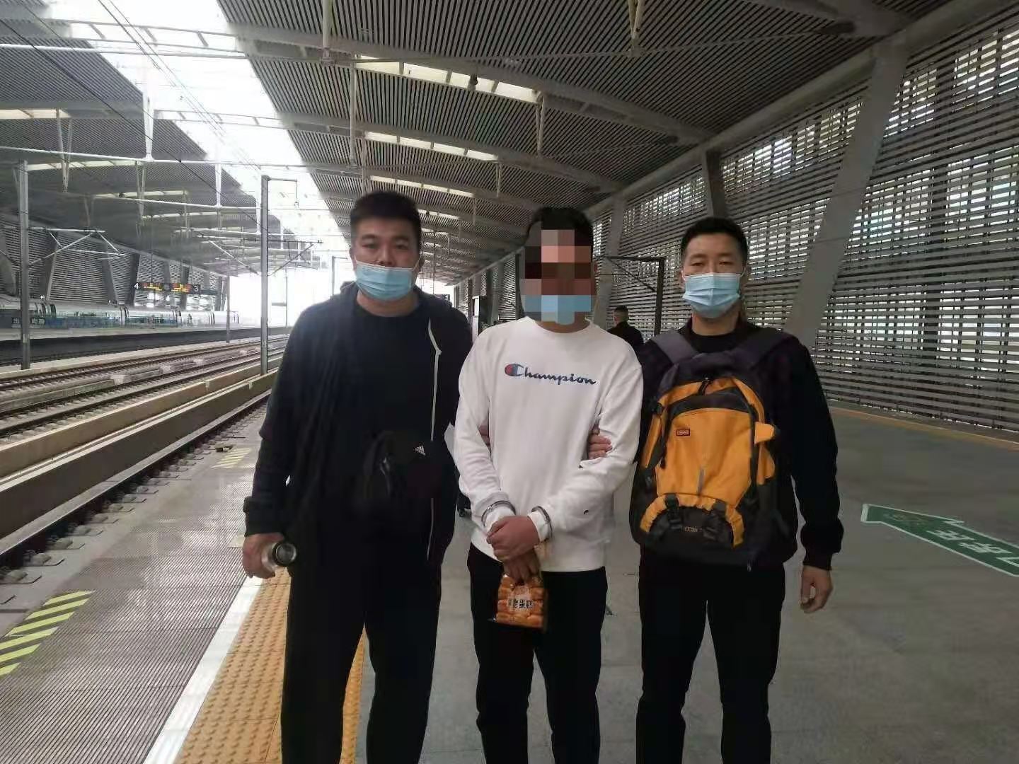 |同伙落网后担心自己被供出 男子千里“探友”被抓获