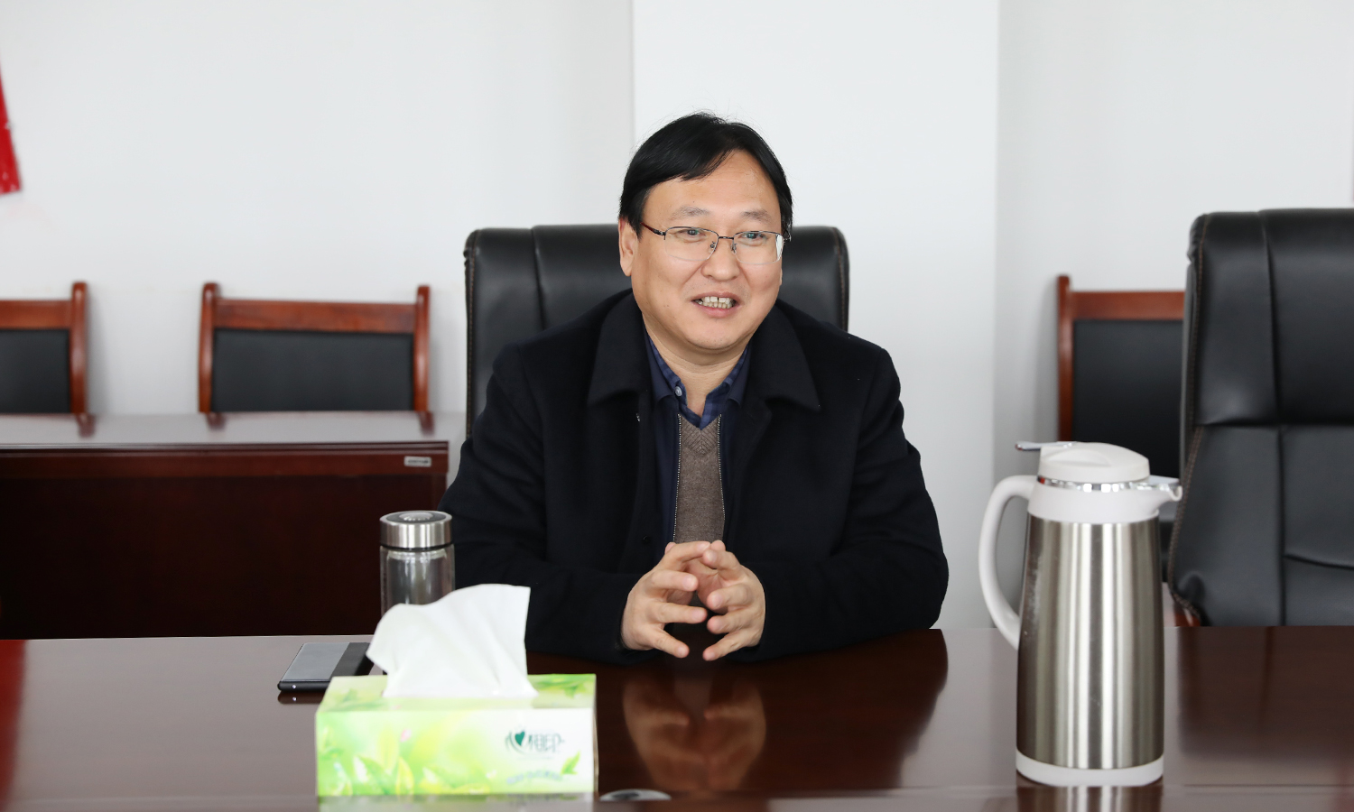 南阳市见义勇为事业促进会会长谢先锋一行到西峡县检查指导工作