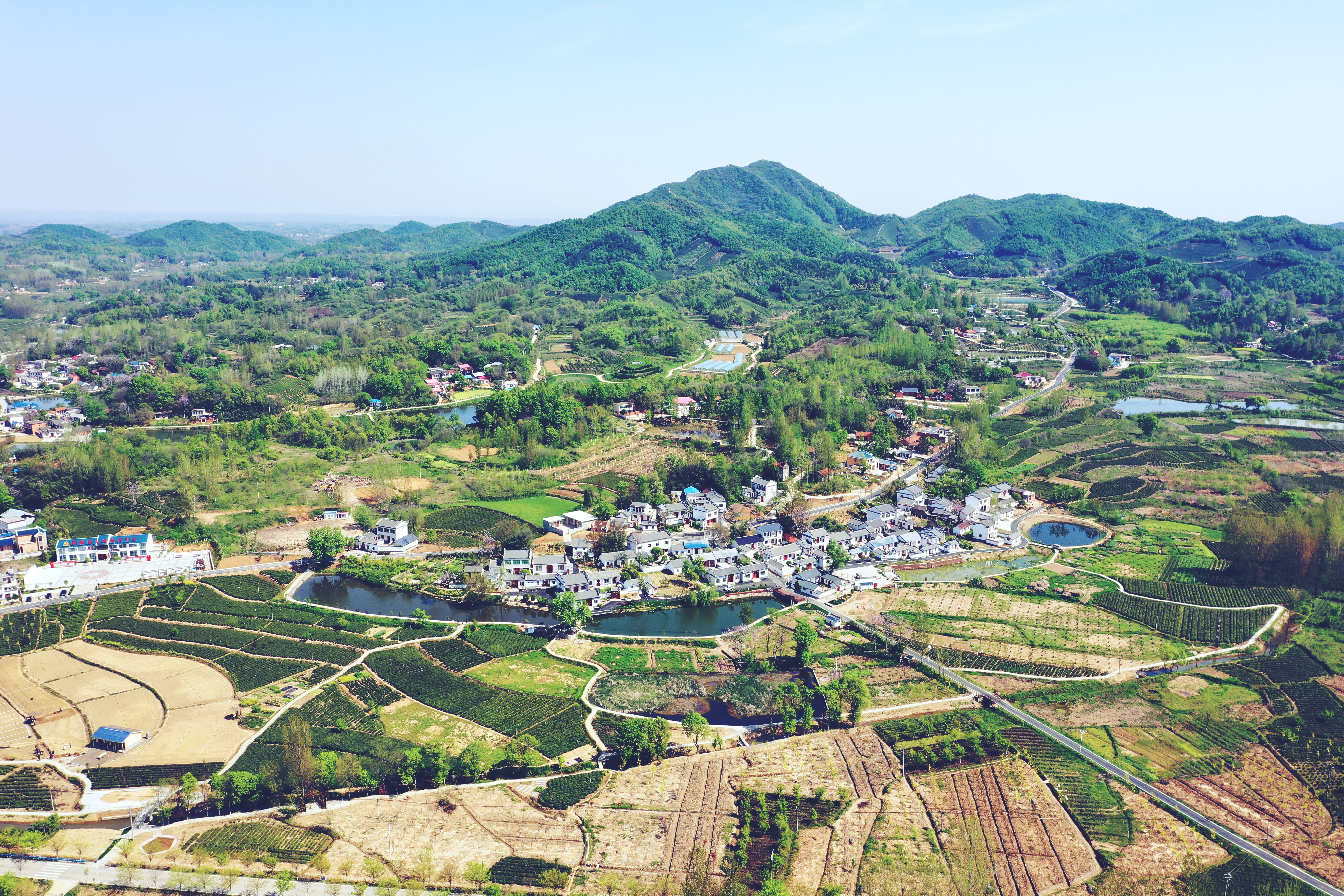 "畅游咱老家  乡村美如画"之乡村游信阳篇----巜山海经》中亮过相的楼