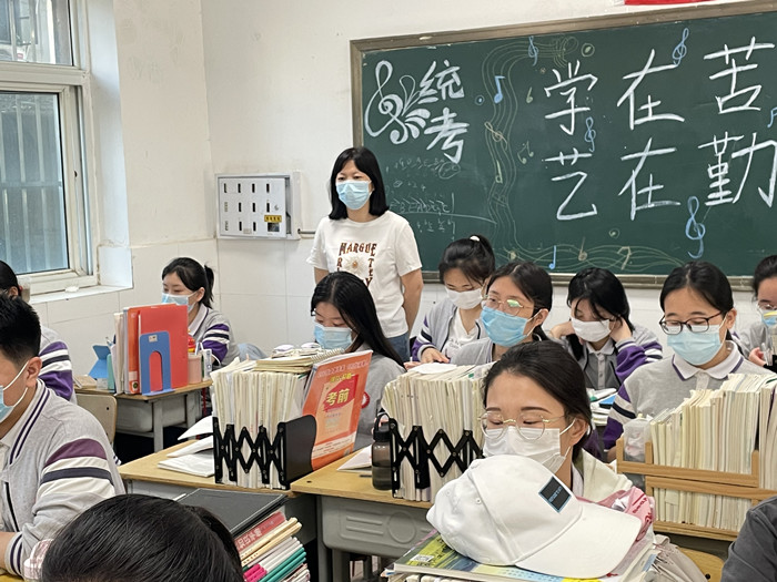 奔跑吧，骄傲的少年！——郑州艺术幼儿师范学校守护高三学子冲刺高考