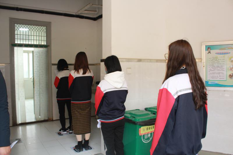 郑州回民中学再次举行复学前疫情防控演练