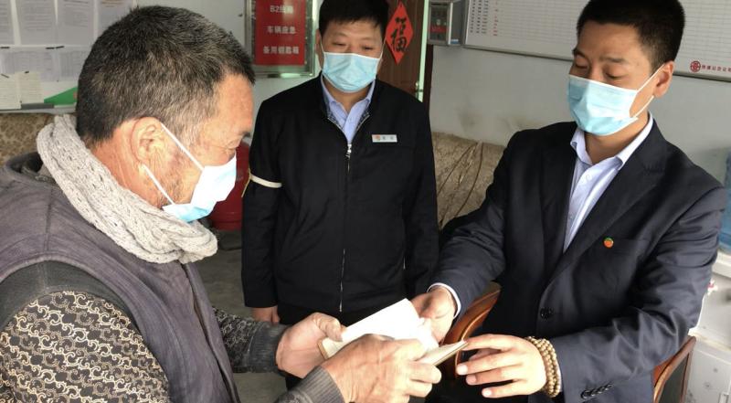 「农民工」俩月生活费丢在公交上，他能找回吗？