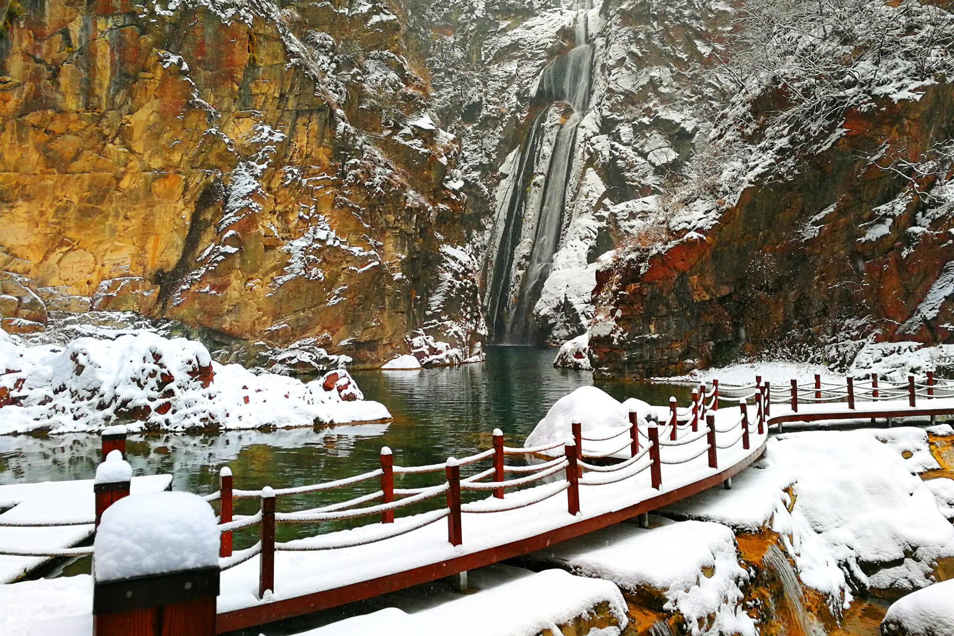 新乡宝泉景区 (1)