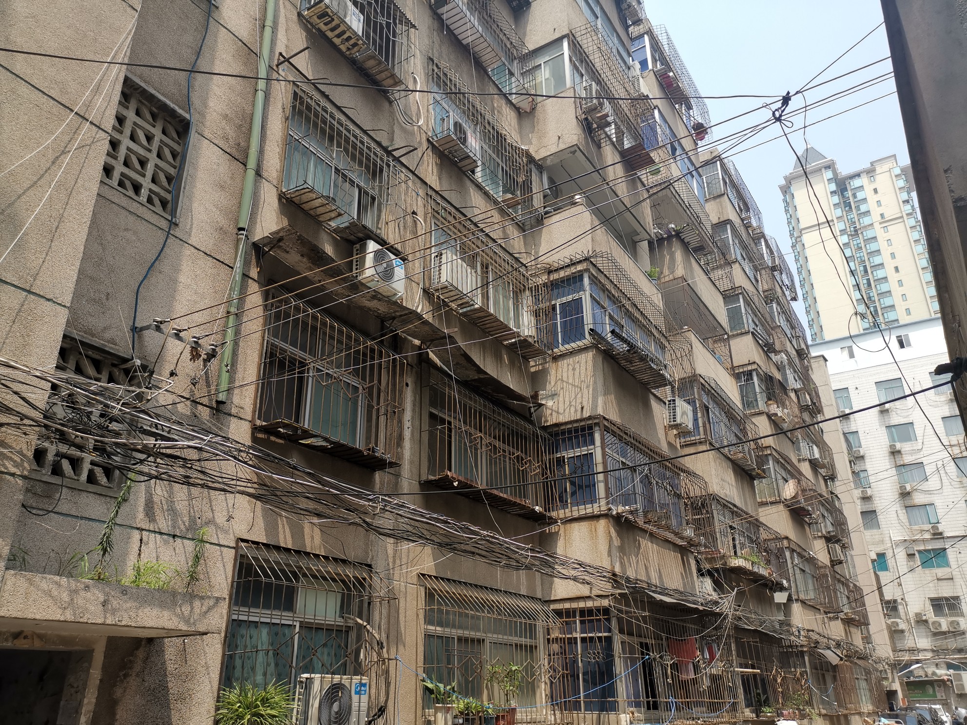 |住了6年危房，他们想知道什么时候能搬家？