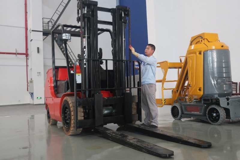 航天|吊装航天器的“好把式”—史祥健