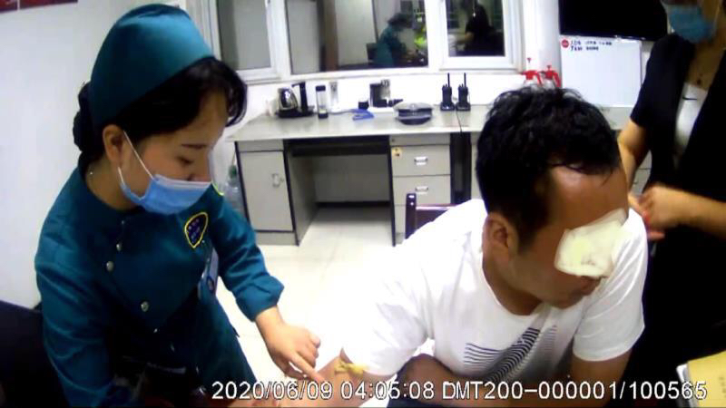 交通丈夫醉酒驾车肇事 唤妻子前来顶包