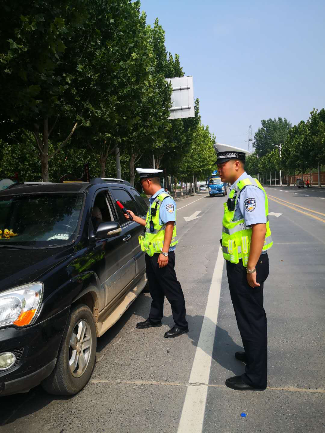 中牟|中牟交警“硬核”查违法，打出漂亮“组合拳