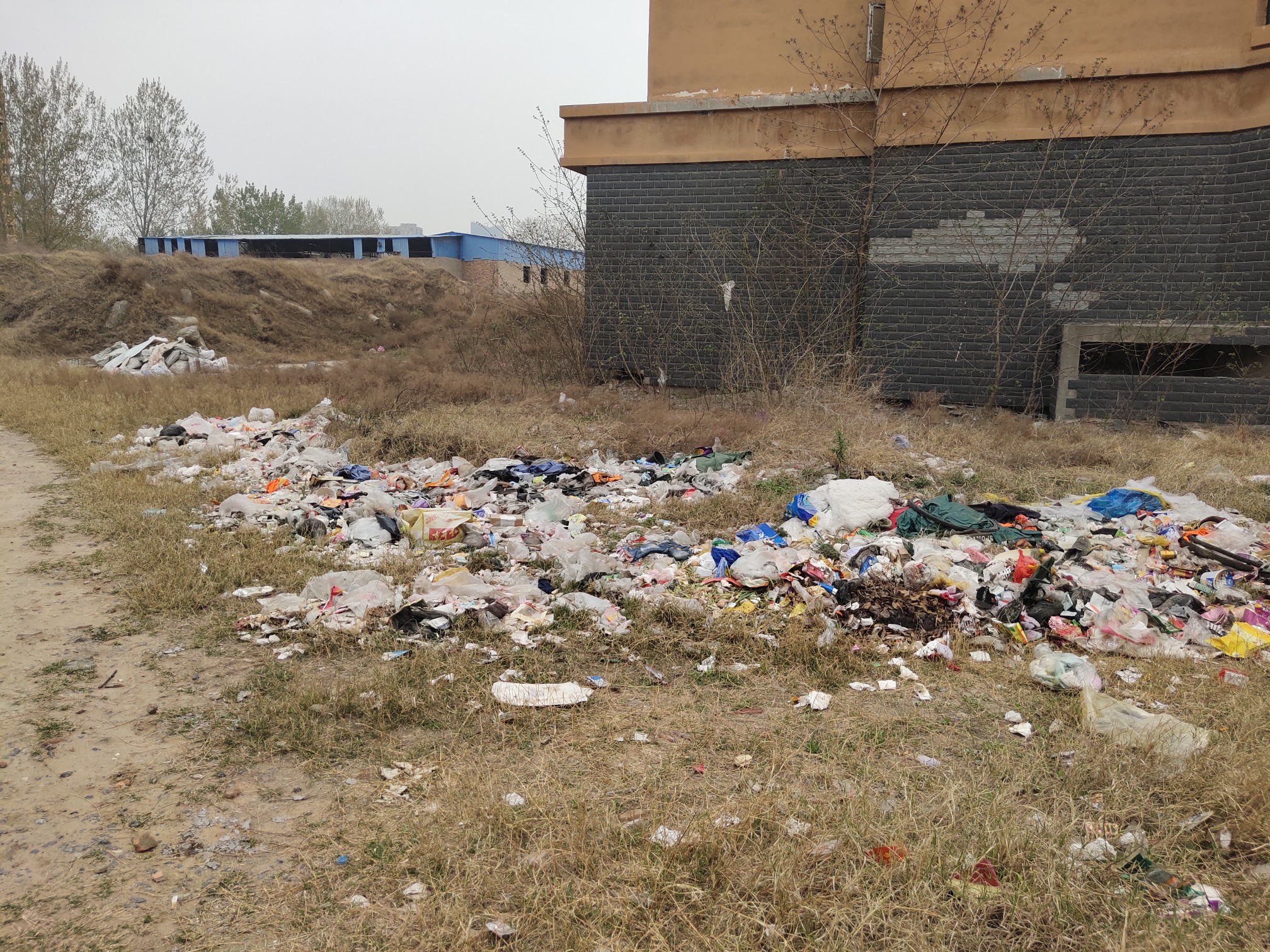 『购房』开封金御华庭烂尾12年，业主“婚房没住上，孩子已10岁”