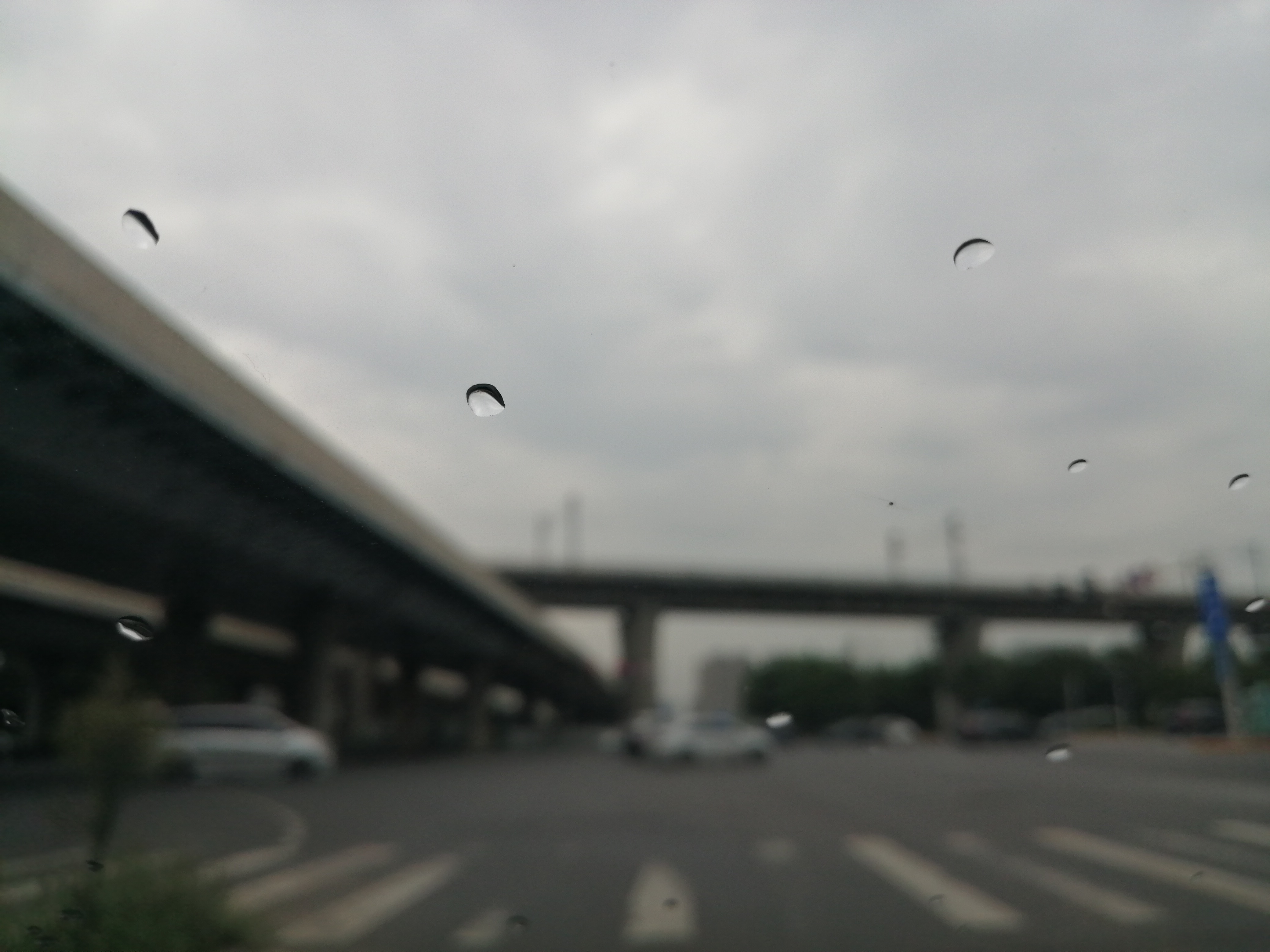 天气|天色又阴沉，降雨又要来？河南高温下周滚滚来！