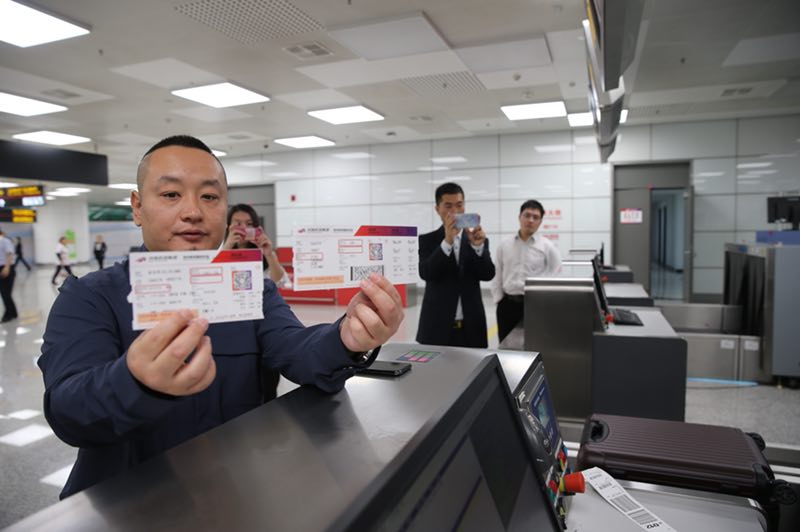 支付超重行李费用更便捷!EMD中性柜台在郑州