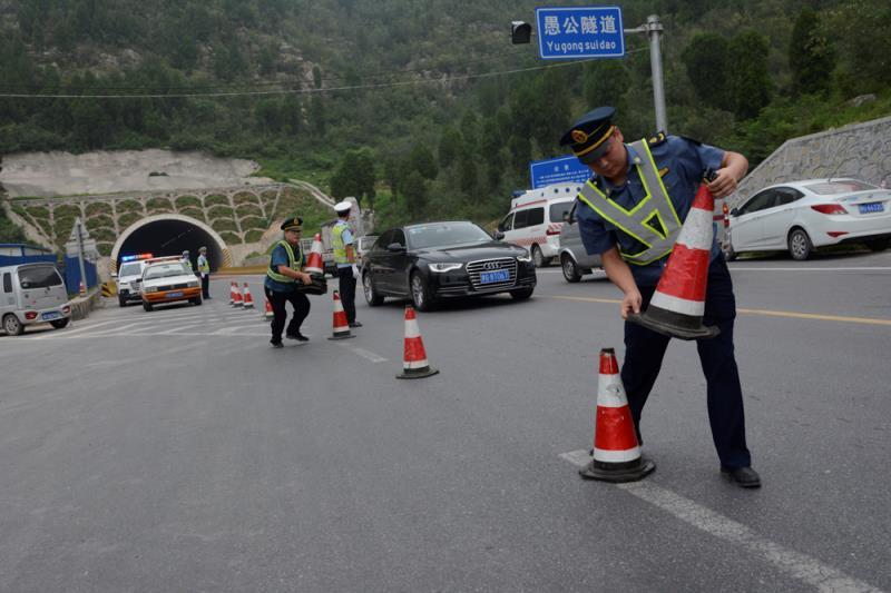 河南三地同时开展公路防汛模拟演练 确保汛期