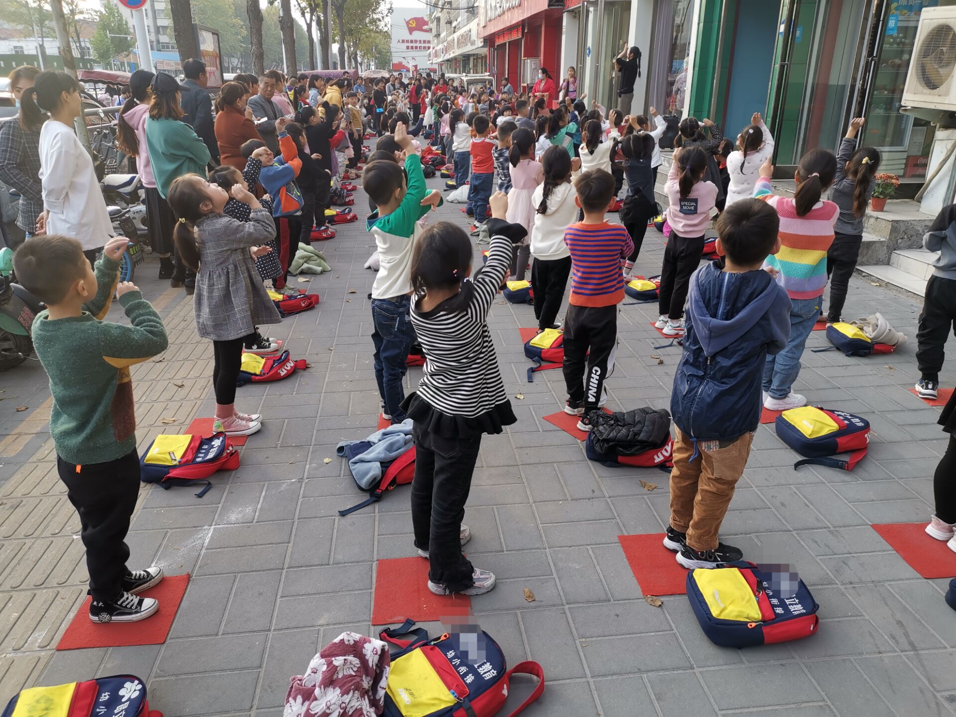 |如此“霸道”搞培训 孩子的“秩序意识”该从何谈起?