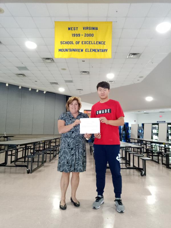 『刘欣』开封90后小伙制作战疫视频传播中国力量：想为农村孩子打开看世界的窗