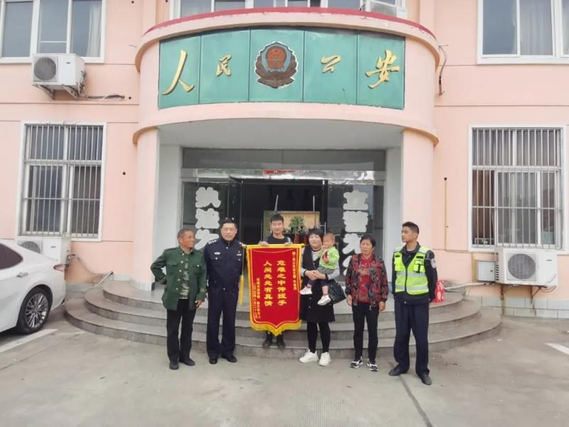 |16公里、20分钟 周口交警为产妇跑出一条“生命通道”