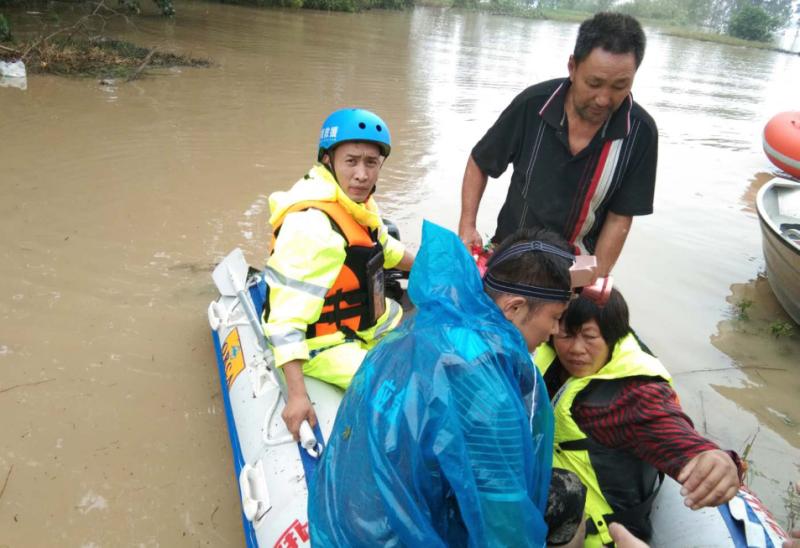 鹿邑县神鹰救援队赶赴安徽六安等地抗洪救灾