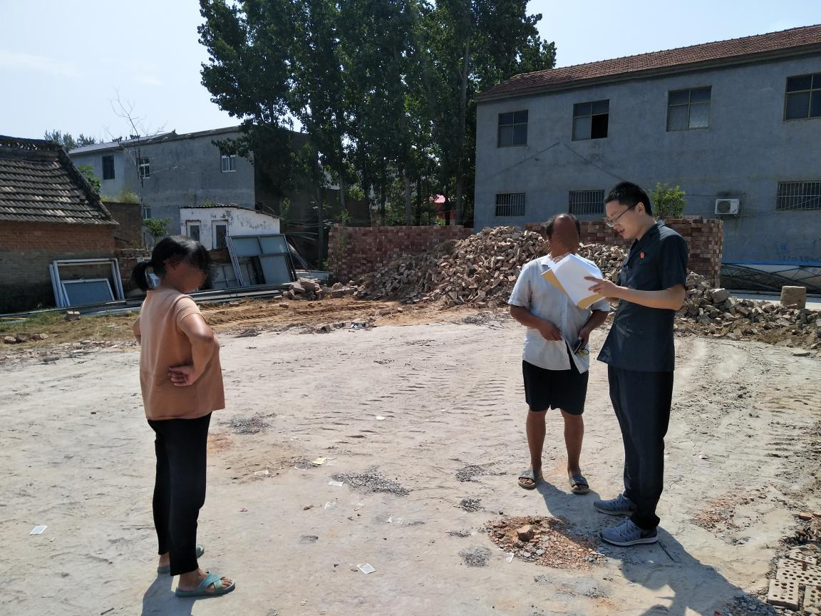 宅基地|借他人宅基地不还，还计划在上面盖房子？