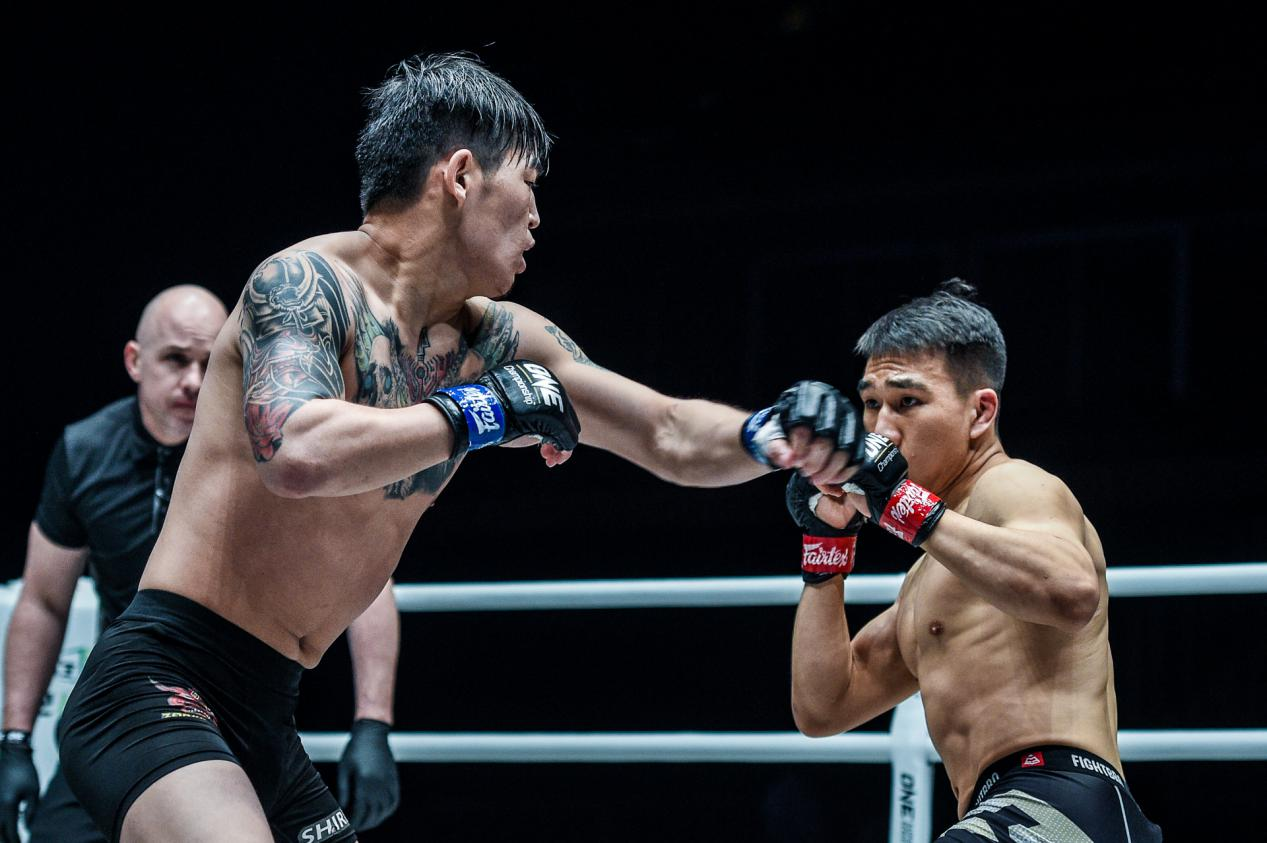 出师不利河南泰拳名将韩子豪新年首战告负