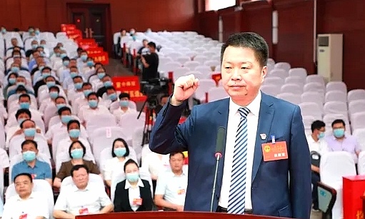 于怀洋当选舞阳县人大常委会主任,朱暑光当选舞阳县