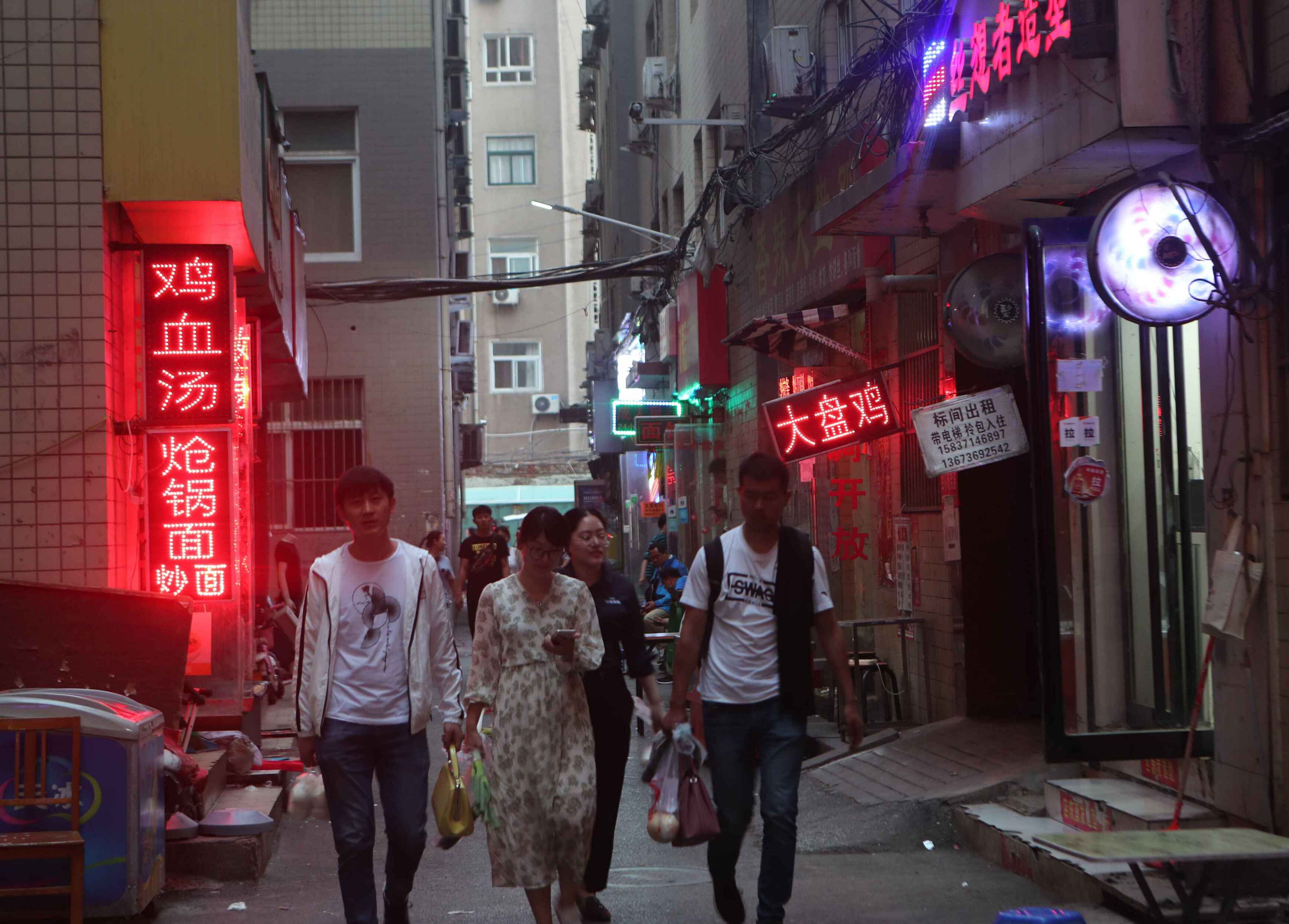 探访郑州最后的城中村守住家还能给年轻人一个落脚地