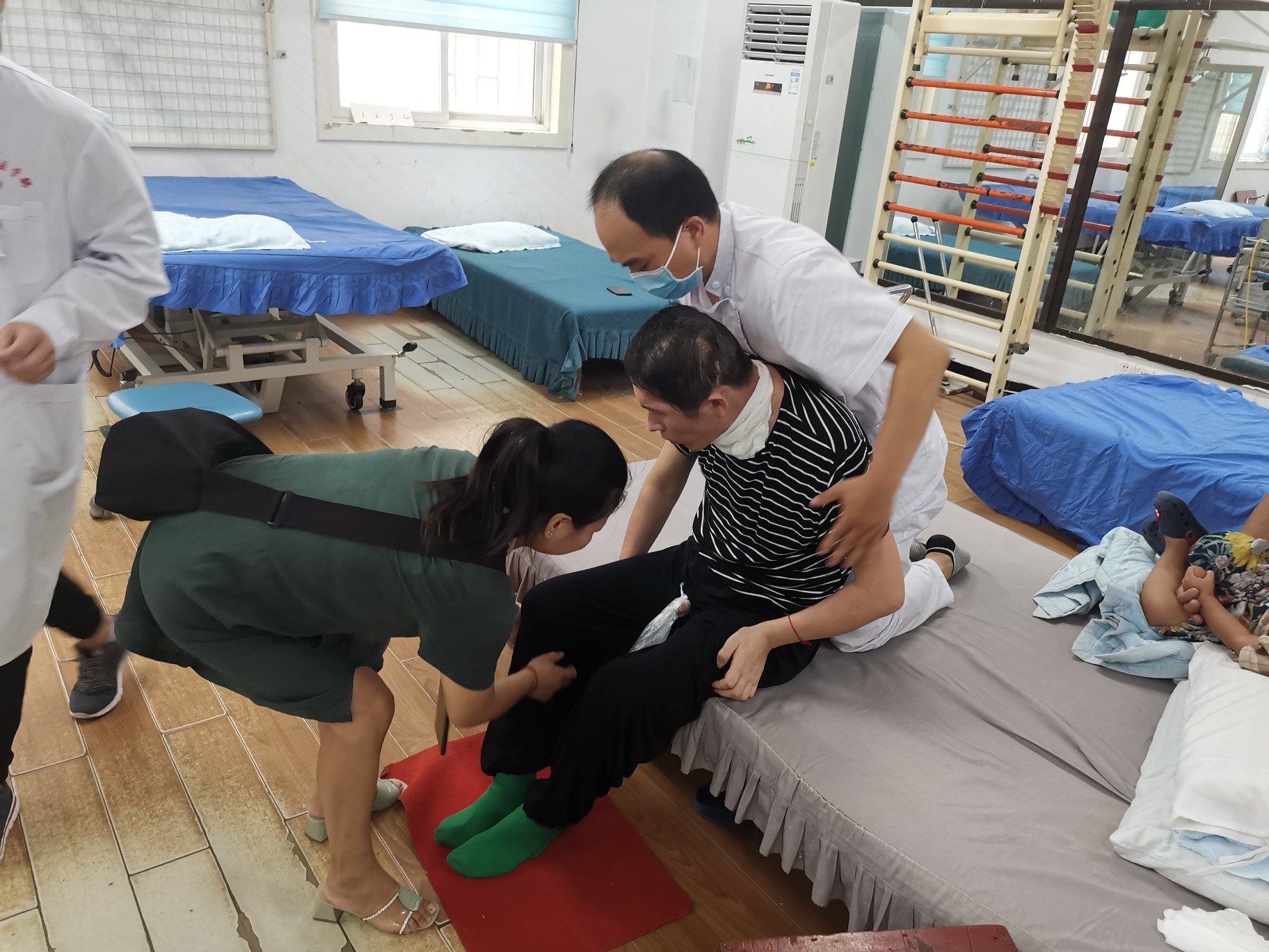 赵进|救人英雄赵进前病情进入“转折点” 其妻募捐被人认为“有野心”