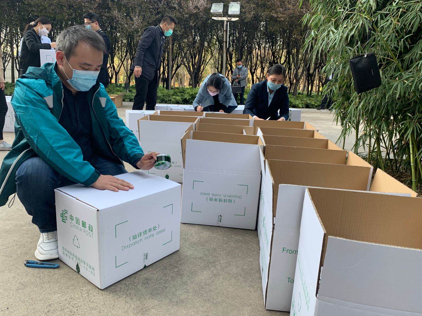 「牡丹」“山川异域盼春来，牡丹樱花相继开”洛阳向日韩两国友好城市捐赠口罩4万个