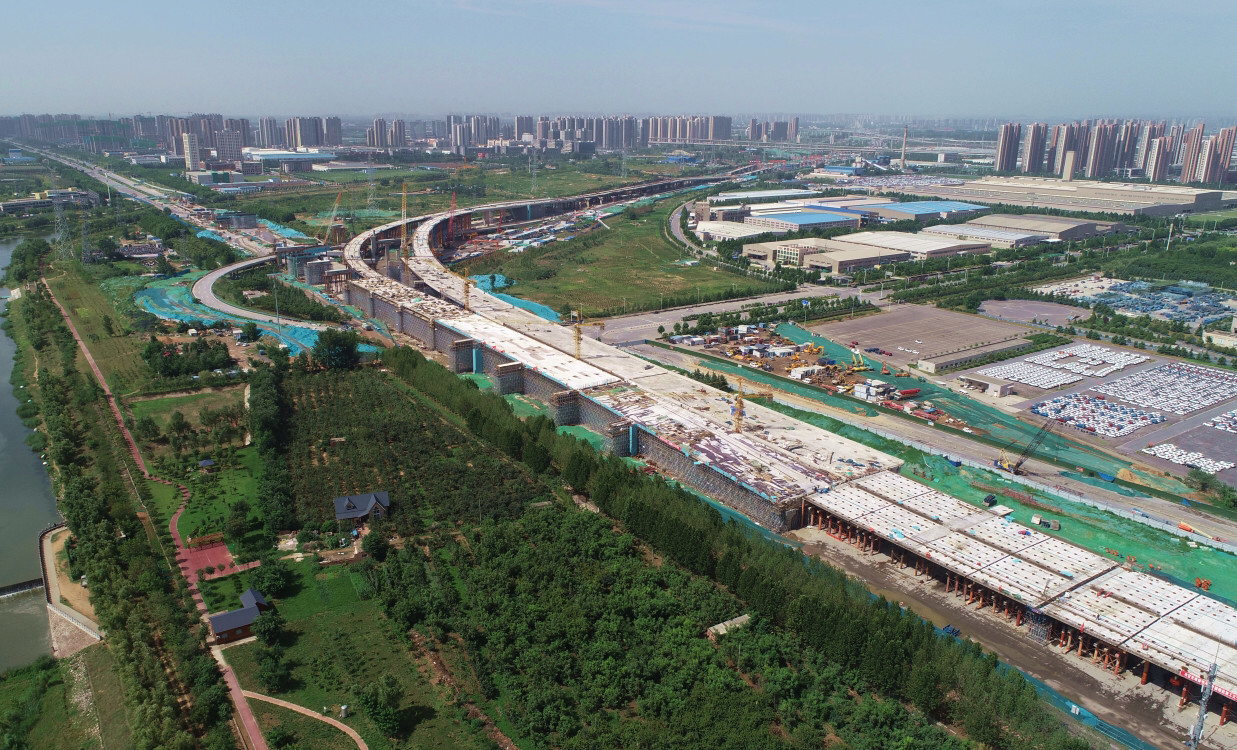 郑州市东四环快速化道路主线高架贯通创下多个第一