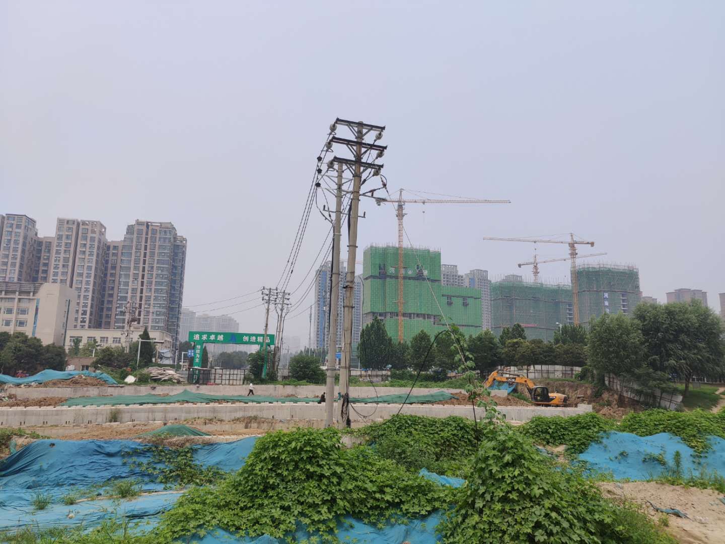 郑州魏河桥围而不建 现场五年未动工？