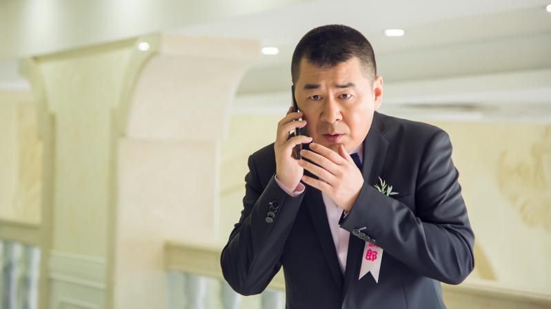 沉淀理解自我与世界由于剧中人物角色设置,陈建斌在剧中真实体会了一