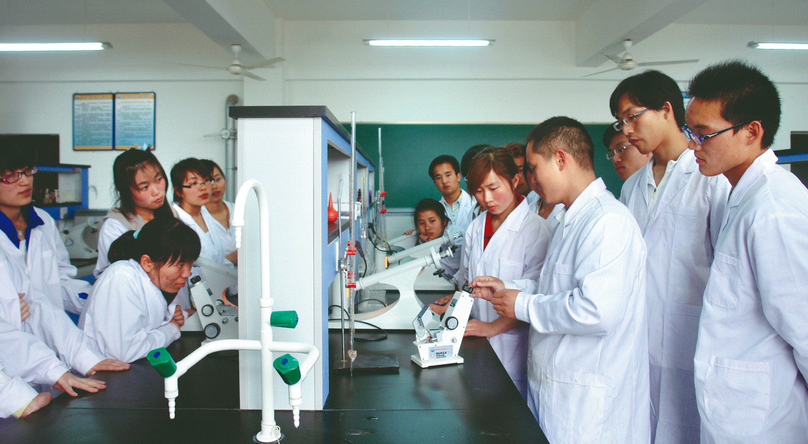 食品分析实验室