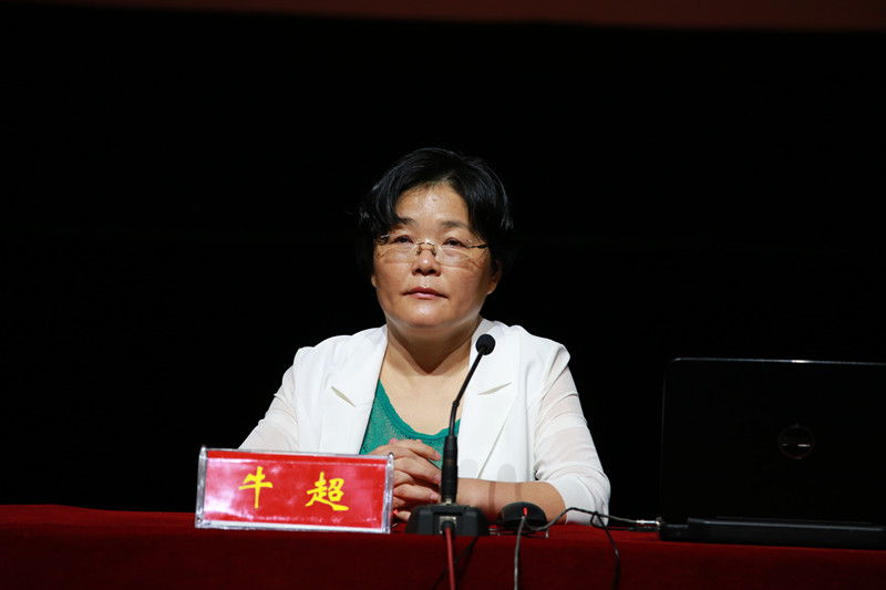 家校联手共塑未来2017年商丘市第一中学家长学校开学典礼暨牛超校长