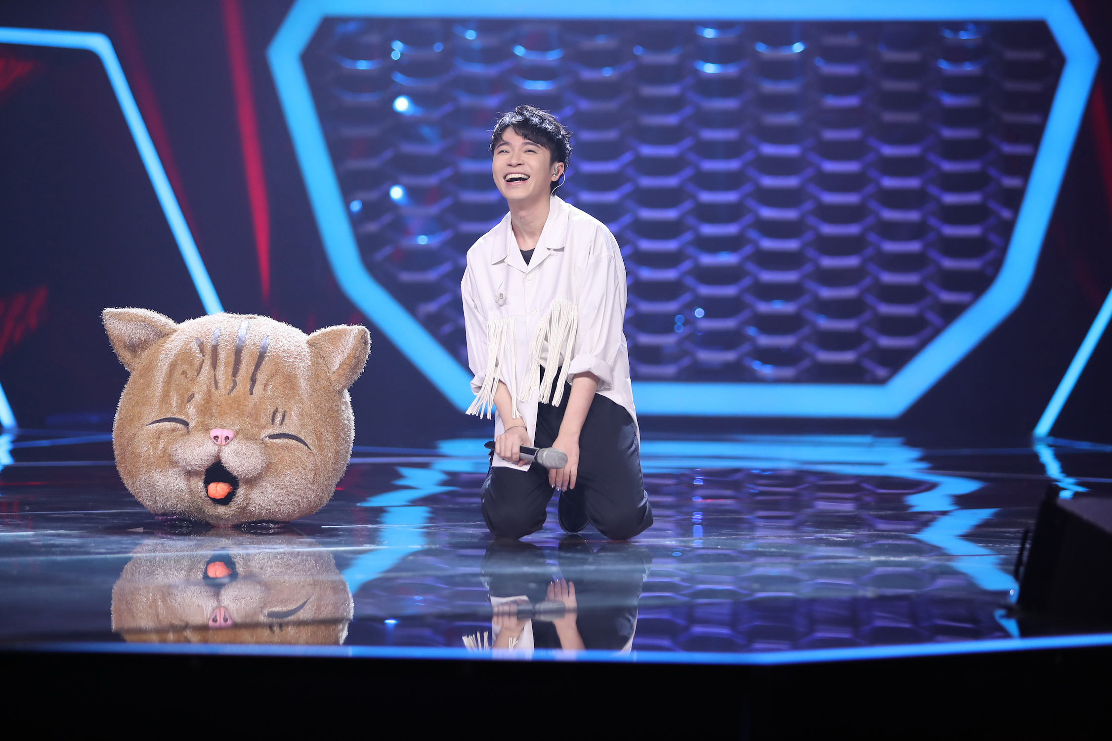 李云迪唱歌你听过吗蒙面唱将猜猜猜上演大型揭面现场