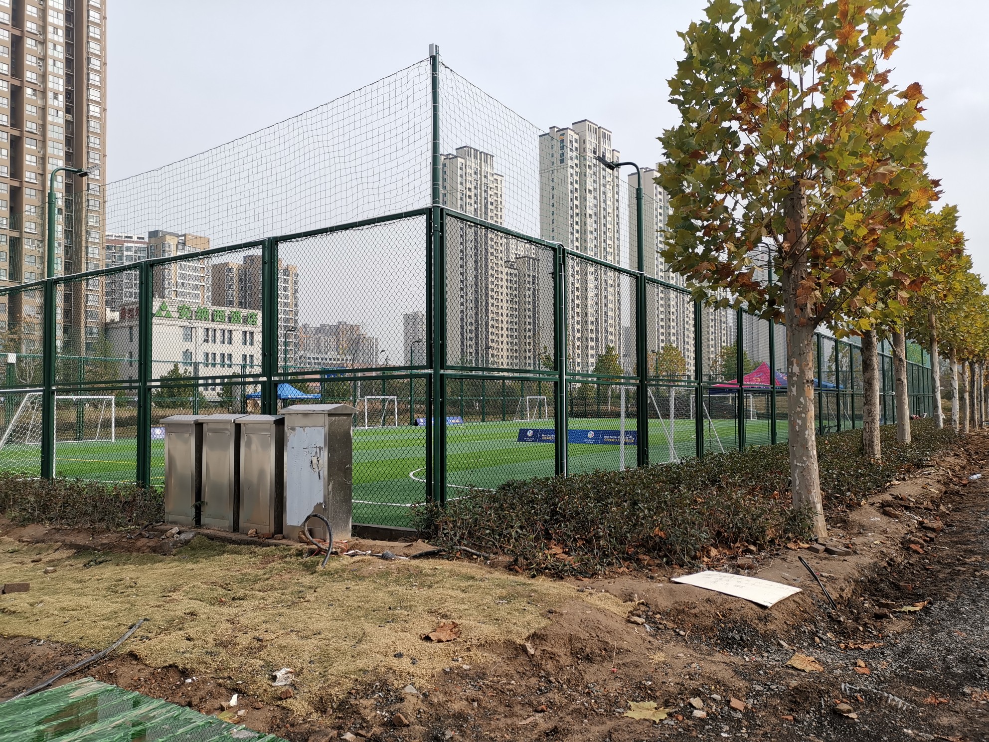 鄭州這個公園足球場不對外，每小時收費300多元？