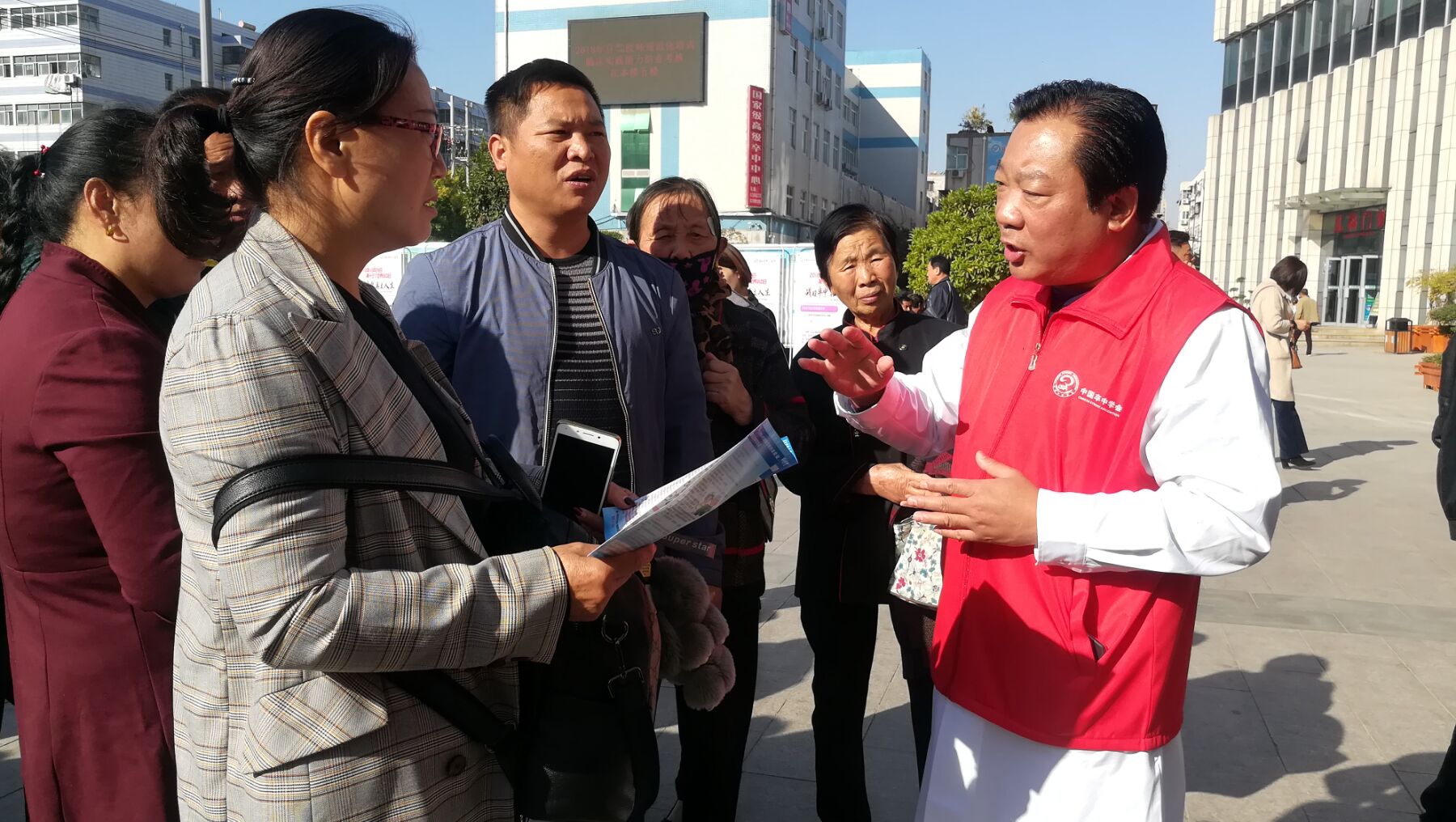 "吴老二脑血栓,看谁都哆嗦.